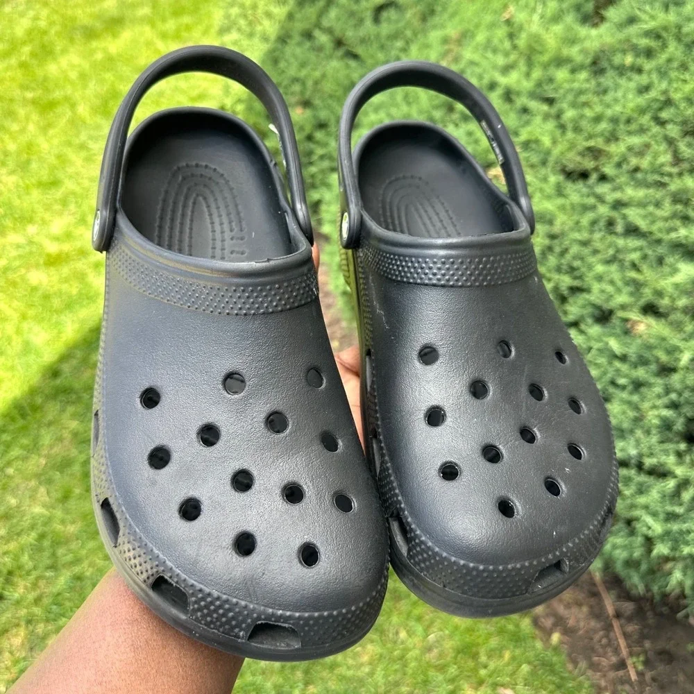 Crocs Adult Classic Clogs Unisex Size M10 W12 Black Sandals
